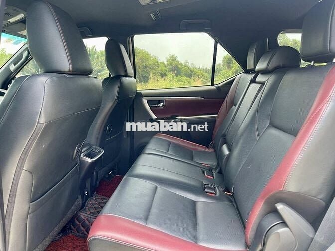 Toyota Fortuner Legender 2023 2.4L 4x2 AT 34000 Km