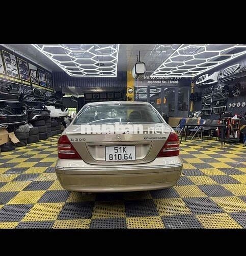 Mercedes C200K AT - 7979 km