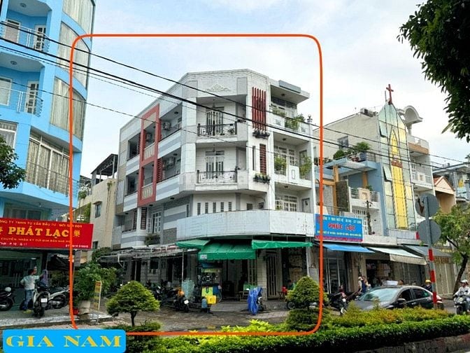 BÁN NHÀ GÓC 2 MẶT TIỀN : 541 BÌNH THỚI - P. 10 - Q. 11 - TPHCM