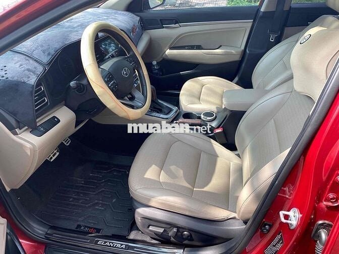 Hyundai Elantra 2019 2.0AT - 60000 km