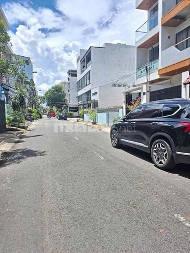 Nhà Phố Đường 47 P. Tân Quy Q7 (Tân Hưng mới) DT 8x18m Hầm 3 Tầng