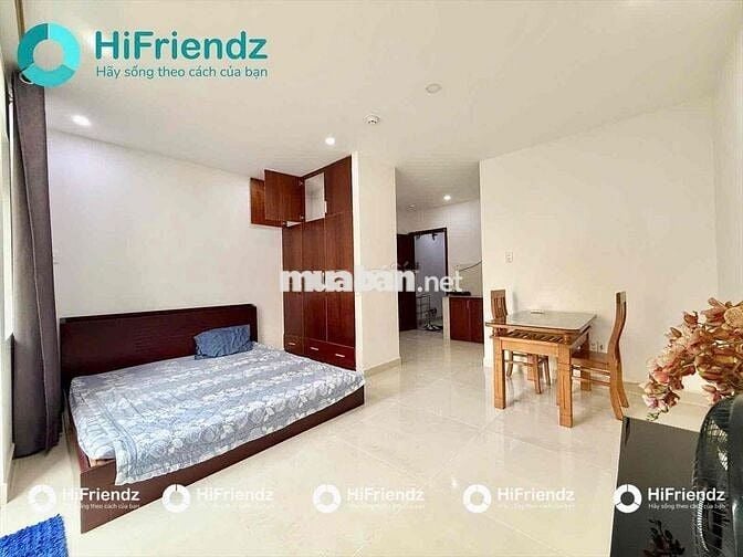 1 Phòng Ngủ - 40m2 - Ban Công -Thang Máy- Full Nội Thất-Khu Cộng Hoà