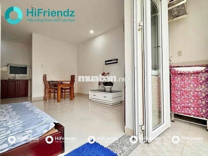 1 Phòng Ngủ - 40m2 - Ban Công -Thang Máy- Full Nội Thất-Khu Cộng Hoà