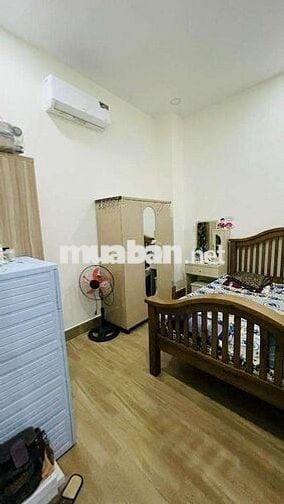 Ô TÔ ĐỖ CỬA- 3PN- NHÀ ĐẸP BTCT Ở NGAY- NGANG BỀ THẾ, 66m2