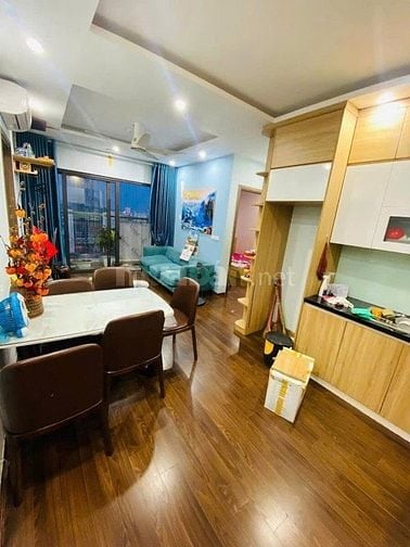 Cần bán căn nhà phố Đội Cấn. SĐ riêng 22m2x7 tầng, cách phố 20m. 5,9ty