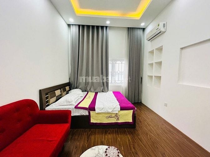 Cần bán căn nhà phố Đội Cấn. SĐ riêng 22m2x7 tầng, cách phố 20m. 5,9ty