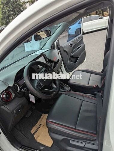 Hyundai Grand i10 2022 AT Trắng