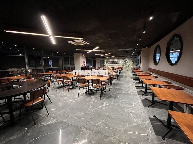 Mặt bằng kinh doanh, làm văn phòng công ty....