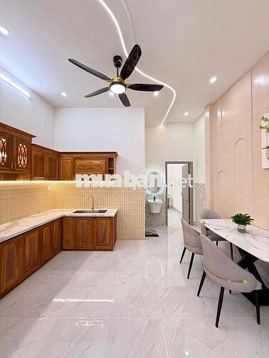 Chính chủ bán nhà trục chính hẻm 147 (LT 12-20) đường Nguyễn Văn Cừ