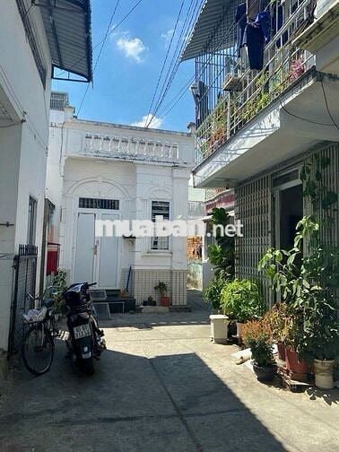 BÁN NHÀ 2 MẶT TIỀN TRUNG TÂM NINH KIỀU - HẺM 68 CMT8