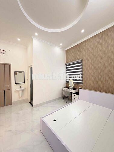 Chính chủ bán nhà trục chính hẻm 147 (LT 12-20) đường Nguyễn Văn Cừ