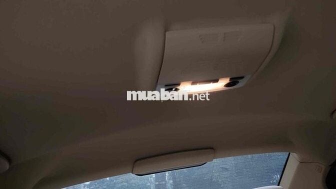 BMW 2010 Trắng 5 chỗ Tự động