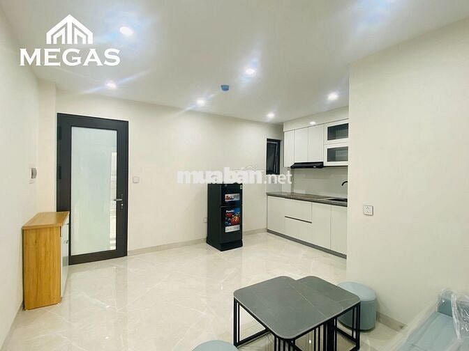 CHO THUÊ 1N1K BAN CÔNG FULL NỘI THẤT MỚI NGAY NGUYỄN KHANG CẦU GIẤY