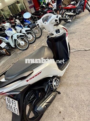 🟢🟢 Vision trắng đký T11/2020 khoá Smarkey xe đẹp