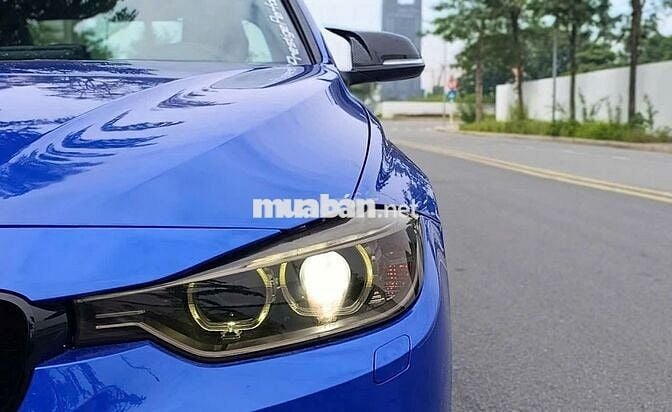 BMW 3 Series 2013 320i - 110000 km