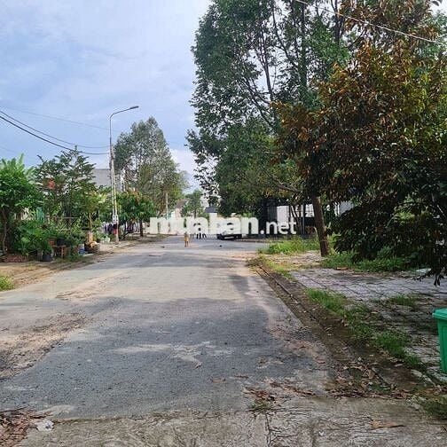 Bán nhà gấp khu dân cư Lavender city giá thương lượng