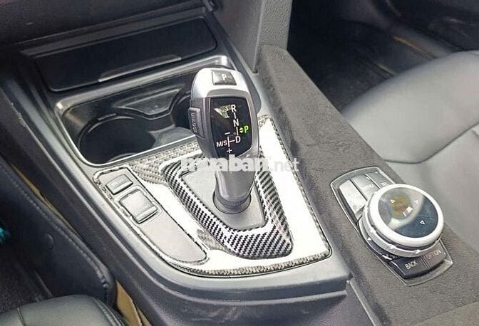 BMW 3 Series 2013 320i - 110000 km