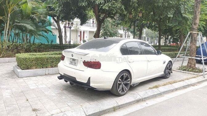 BMW 2010 Trắng 5 chỗ Tự động