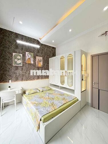 Chính chủ bán nhà trục chính hẻm 147 (LT 12-20) đường Nguyễn Văn Cừ