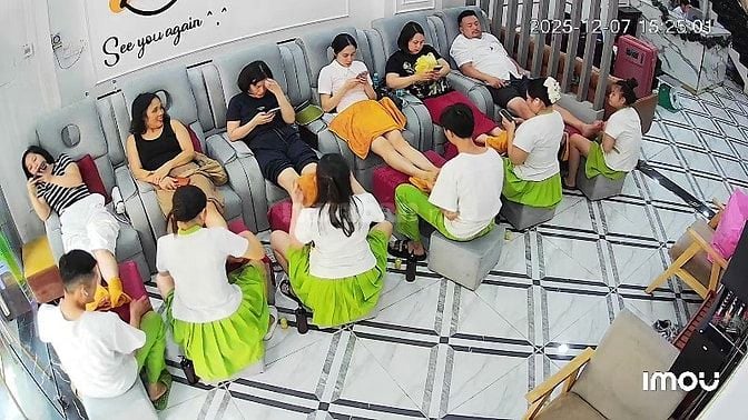 Cần tuyển gấp do lượng khách đông đột ngột 