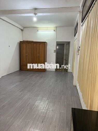 Cho thuê phòng trọ 30m2, có toilet riêng, giờ giấc tự do.