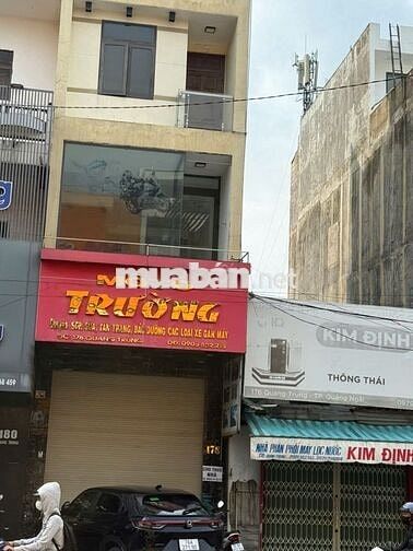 Cho Thuê nhà mặt tiền tại Quang Trung, phù hợp với kinh doanh, nhà ở.