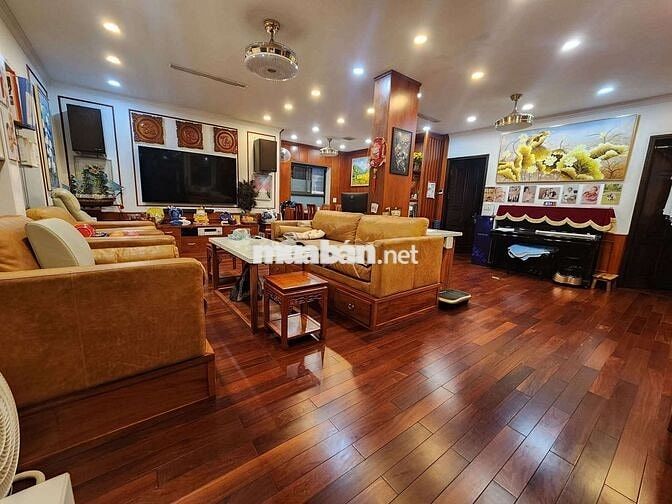 SIÊU PHẨM! KĐT VIỆT HƯNG – 105M² – PHÒNG KHÁCH SIÊU RỘNG–GIÁ HƠN 9 TỶ