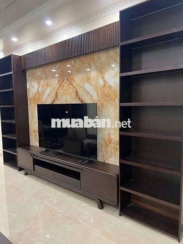 HIẾM Mặt Phố Ngô Gia Tự 100m2 6 Tầng thang máy 25 Tỷ Long Biên