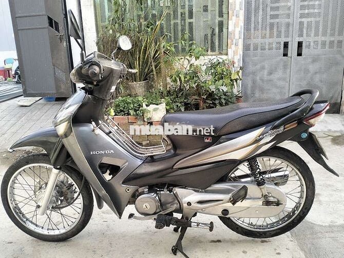 Honda Wave Đen Bạc 25601 km