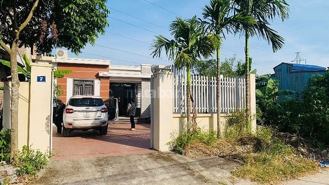 Chính chủ bán nhanh nhà biệt thự sân vườn đẹp