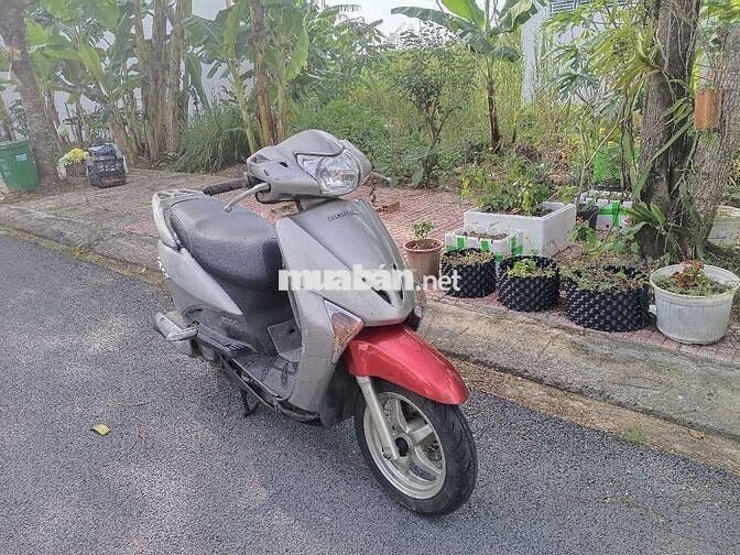 Lead xe đời đá chóng tắc máy