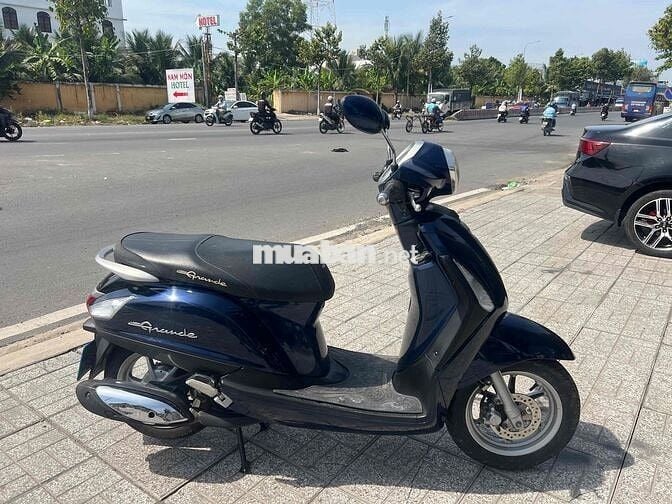 Yamaha Grande Xanh đậm