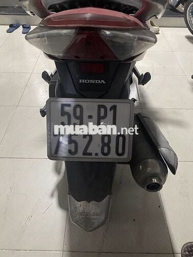 Dư xe cần bán AB 110 màu đỏ có fix