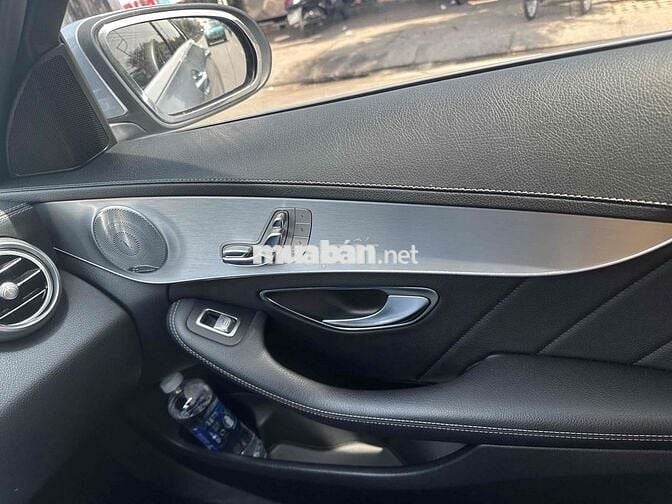 C300 AMG 2016 lăn bánh cuối 2017- 89000 km