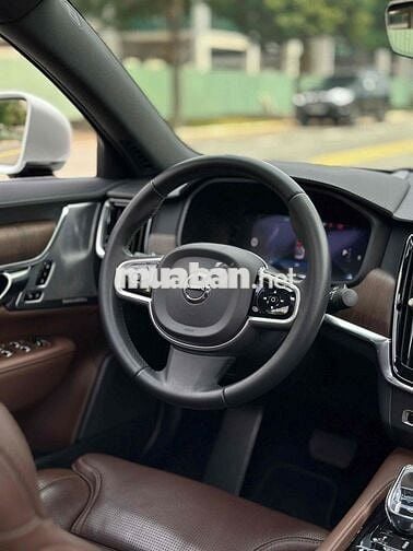 Volvo S90 2023 LWB Ultimate B6 AWD - 24000 km