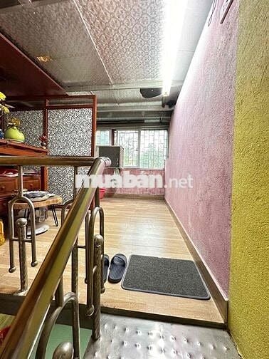 nhà Nguyên căn Tân Mai gần Hồ Đền Lừ 28m x 2 tầng 2PN 2WC full đồ 5tr