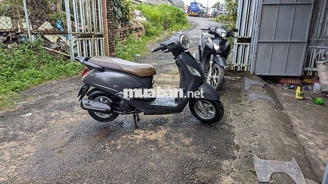 xe Fi máy zin êm áo liền cứng về chạy liền