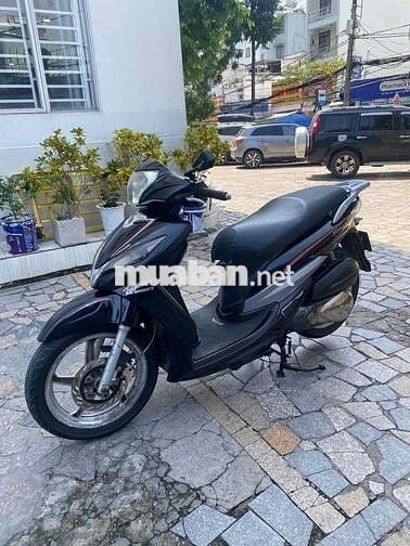 Honda Shark màu Đen