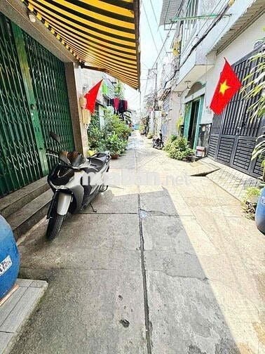 Nhà Có 3Pha 4x10m 2Lầu (3PN 2WC) Hẻm 4m. Chiến Lược, Bình Tân