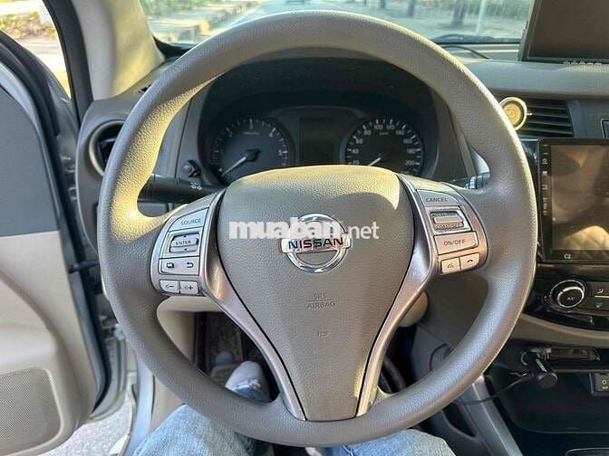 Nissan Navara 2016 NP300 EL 4x2 AT - 140000 km