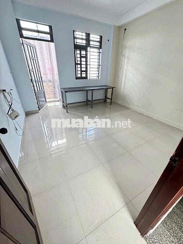 Nhà Có 3Pha 4x10m 2Lầu (3PN 2WC) Hẻm 4m. Chiến Lược, Bình Tân