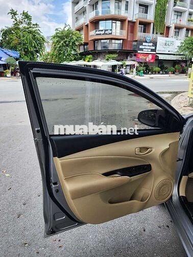 Toyota Vios Bạc 5 chỗ Số tự động