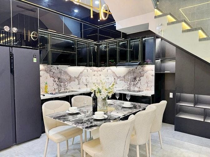  Bán gấp nhà kế bên Aeon Mall Bình Tân đang cho thuê 11triêu/tháng SHR