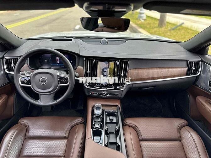 Volvo S90 2023 LWB Ultimate B6 AWD - 24000 km