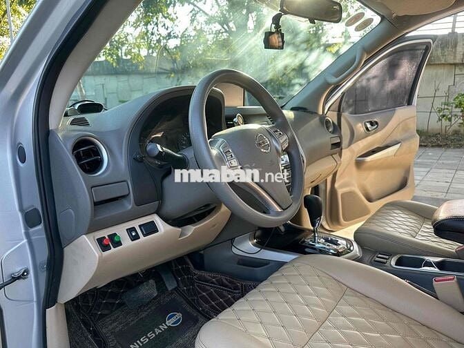 Nissan Navara 2016 NP300 EL 4x2 AT - 140000 km