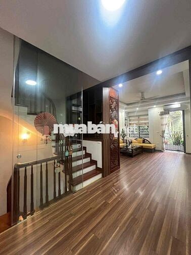 Bán nhà tập thể phố Lương Khánh Thiện nguyên bản sổ to thoáng mát 50m