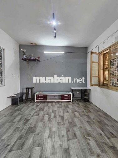 Bán nhà tập thể phố Lương Khánh Thiện nguyên bản sổ to thoáng mát 50m