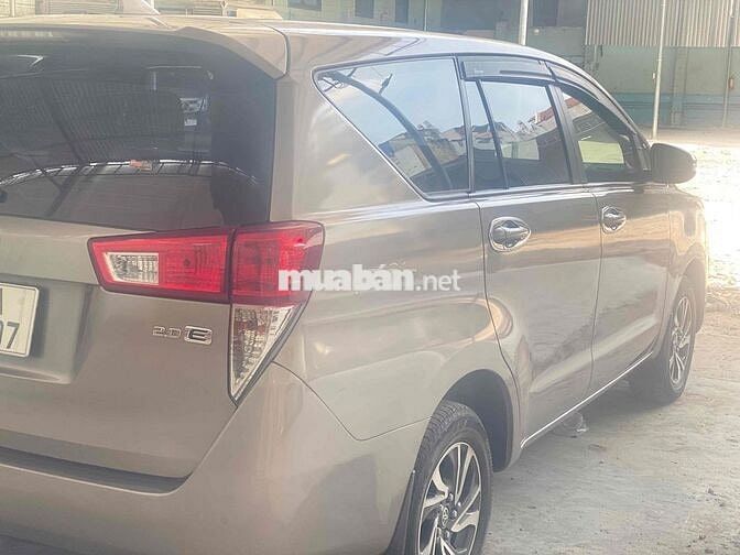 Toyota Innova 2020 E 2.0 MT - 86000 km