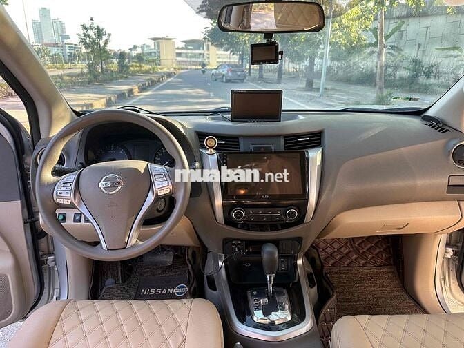 Nissan Navara 2016 NP300 EL 4x2 AT - 140000 km