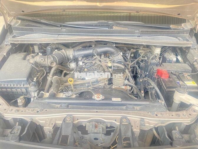 Toyota Innova 2020 E 2.0 MT - 86000 km